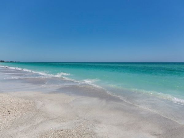 Holmes Beach Vacation Villa One Bedroom Sleeps Four Guests.