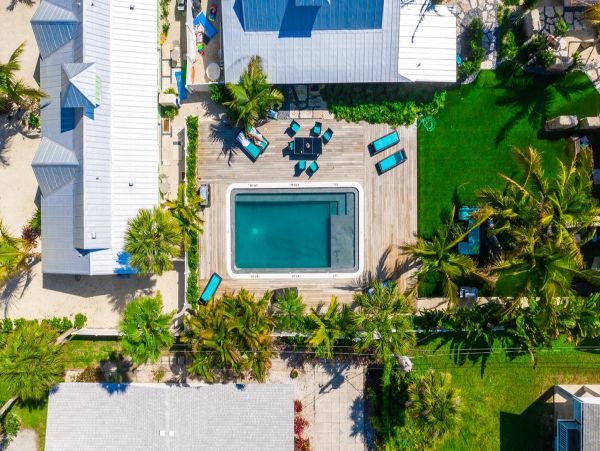 Holmes Beach Vacation Villa One Bedroom Sleeps Four Guests.