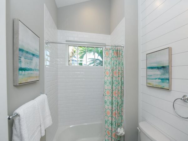 Holmes Beach Vacation Villa One Bedroom Sleeps Four Guests.