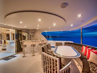 Elite Luxury Power Yacht with Five Staterooms and Full Crew