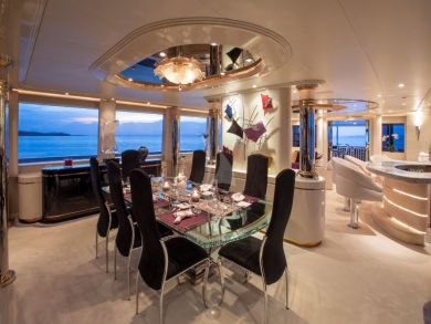 Elite Luxury Power Yacht with Five Staterooms and Full Crew