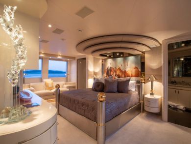 Elite Luxury Power Yacht with Five Staterooms and Full Crew