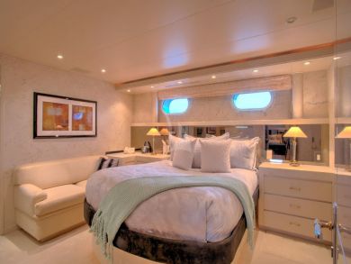 Elite Luxury Power Yacht with Five Staterooms and Full Crew