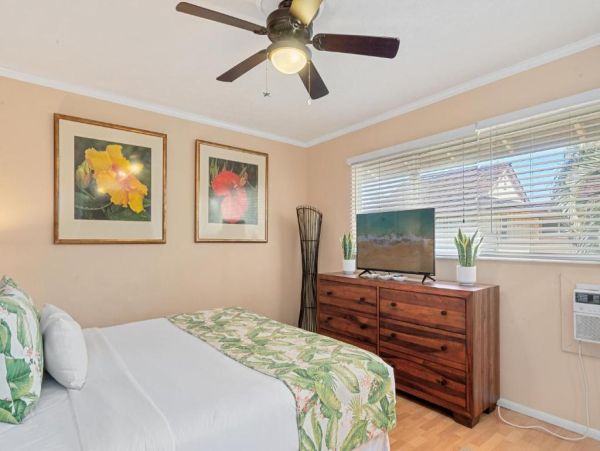 Lahaina Maui Vacation Rental Spacious 3-Bedroom Condo with Beach Access