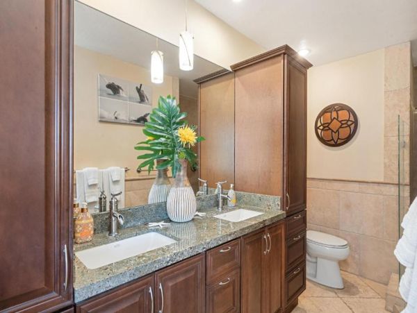 Lahaina Maui Vacation Rental Spacious 3-Bedroom Condo with Beach Access