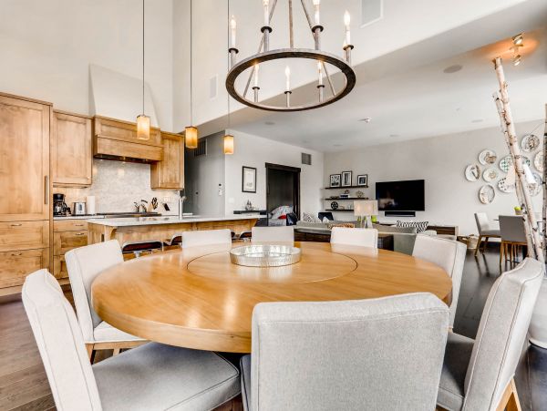 Vail Luxury Vacation Rental Sleeps Six Guests Walk to Lifts