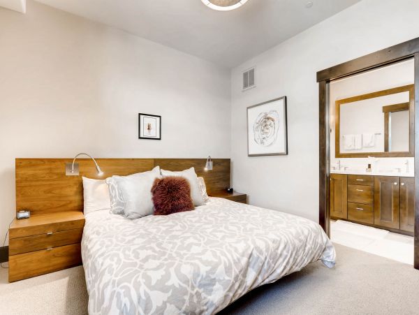 Vail Luxury Vacation Rental Sleeps Six Guests Walk to Lifts