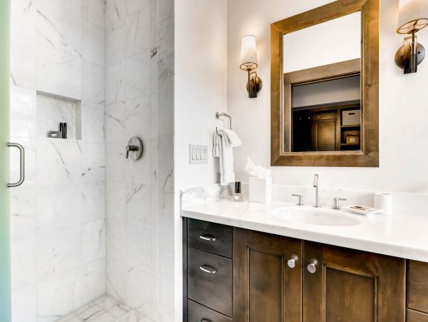 Vail Luxury Vacation Rental Sleeps Six Guests Walk to Lifts