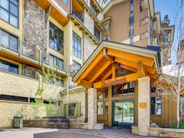 Vail Luxury Vacation Rental Sleeps Six Guests Walk to Lifts