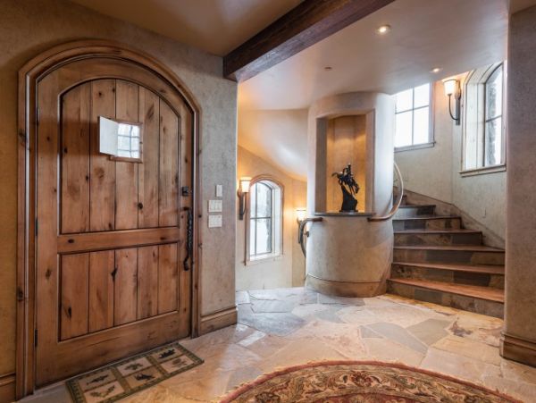 Luxurious Chateau Style Five Bedroom Ski Home in Park City Utah