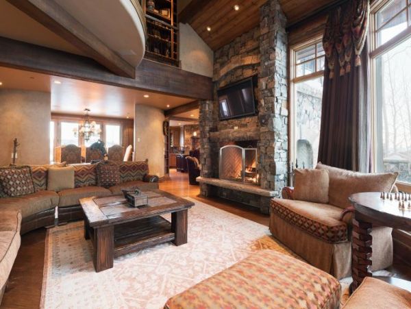 Luxurious Chateau Style Five Bedroom Ski Home in Park City Utah