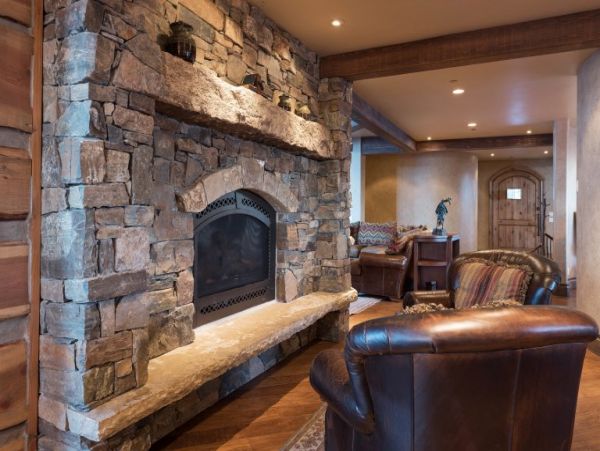 Luxurious Chateau Style Five Bedroom Ski Home in Park City Utah
