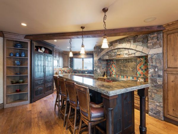 Luxurious Chateau Style Five Bedroom Ski Home in Park City Utah