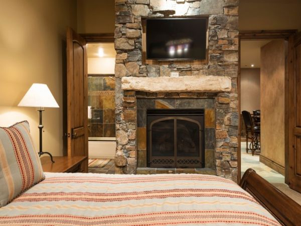 Luxurious Chateau Style Five Bedroom Ski Home in Park City Utah