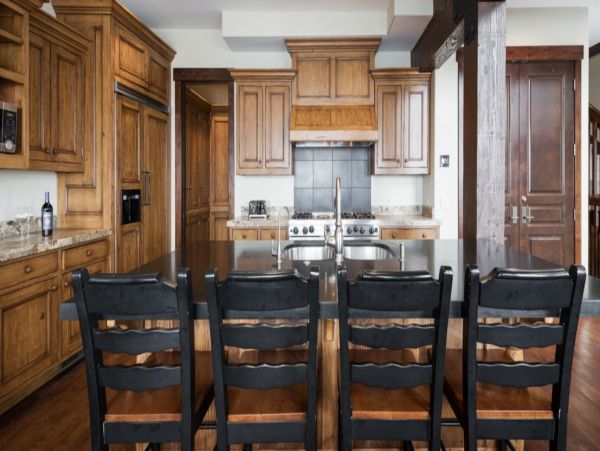 Exquisite Vacation Retreat with 4 Bedrooms & Private Spa