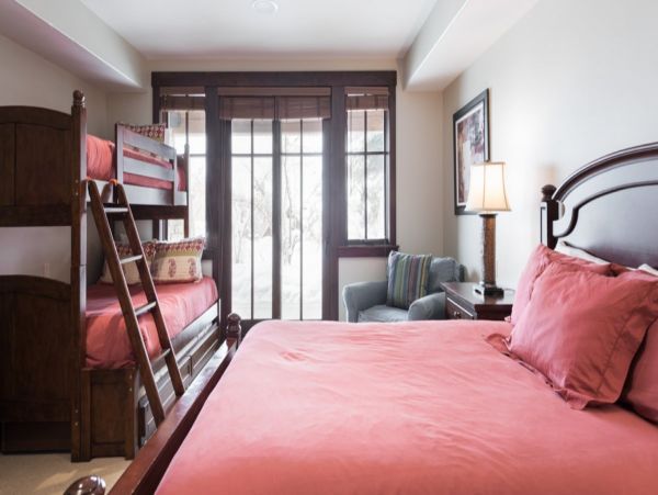 Exquisite Vacation Retreat with 4 Bedrooms & Private Spa