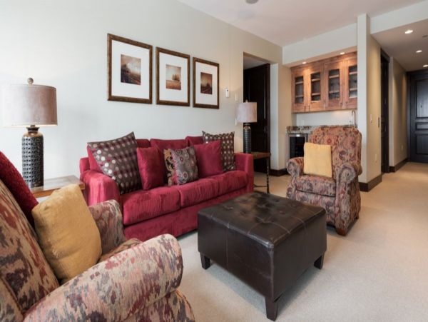 Exquisite Vacation Retreat with 4 Bedrooms & Private Spa