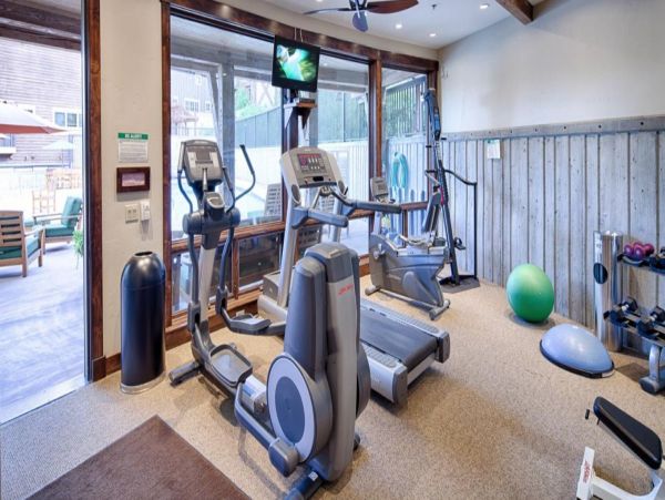Exquisite Vacation Retreat with 4 Bedrooms & Private Spa