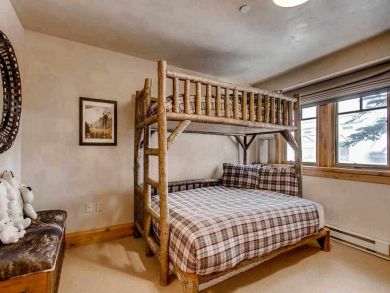 Beaver Creek Vacation Townhouse Sleeps Nine Guests.