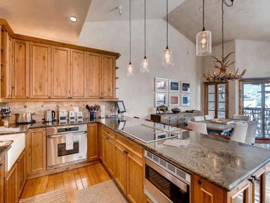 Beaver Creek Vacation Townhouse Sleeps Nine Guests.