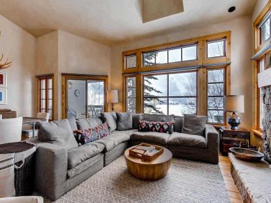 Beaver Creek Vacation Townhouse Sleeps Nine Guests.