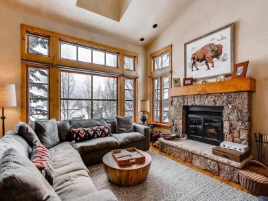 Beaver Creek Vacation Townhouse Sleeps Nine Guests.