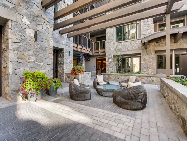 Vail Vacation Condo Sleeps Eight Guests.