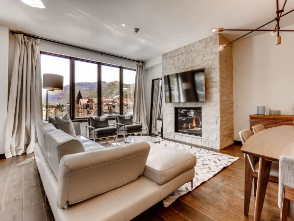 Vail Vacation Condo Sleeps Eight Guests.