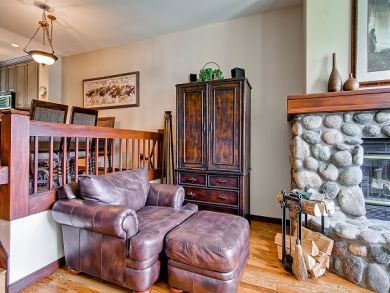 Beaver Creek Vacation Townhouse Sleeps Eight Guests.