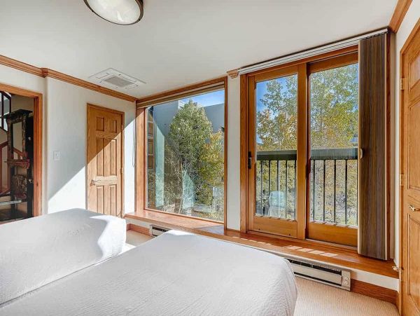 Vail Vacation Condo Sleeps Six Guests.