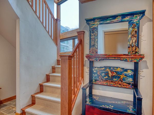 Vail Vacation Condo Sleeps Six Guests.