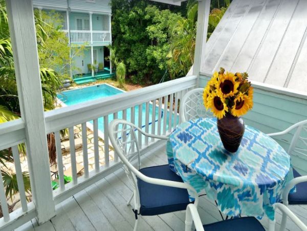 Key West Walk To Beach 5 Bedroom Plus Cottage Vacation Home