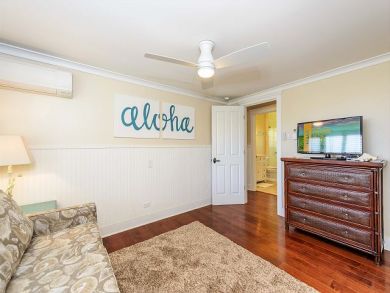 Lahaina Vacation Townhouse Sleeps Six Guests.