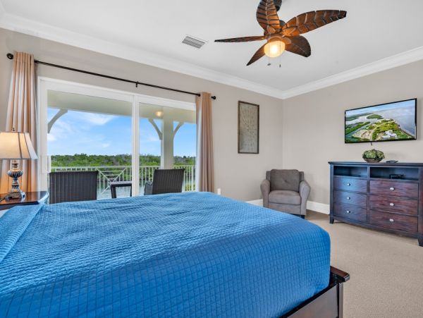 Canal Front 6 Bedroom Home in Marathon, Walk to Beach
