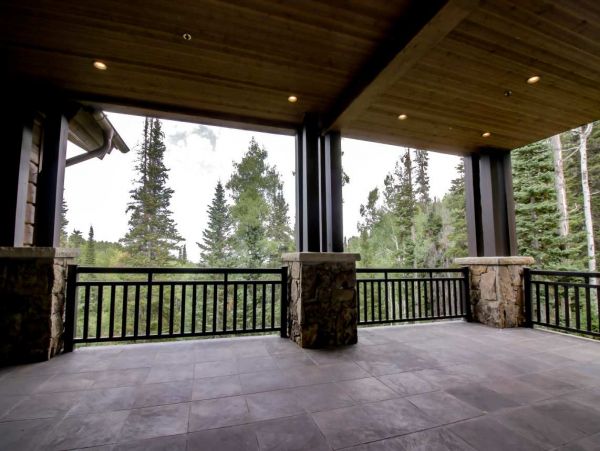 Elite Ski in Ski out Park City Rental with 6 Bedrooms