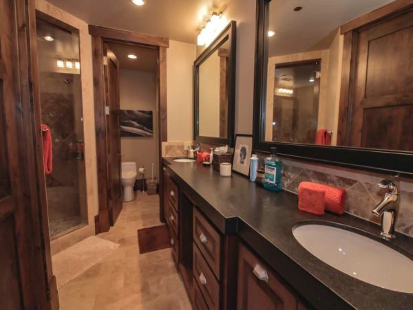 Elite Ski in Ski out Park City Rental with 6 Bedrooms