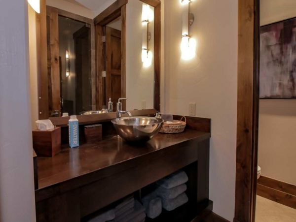 Elite Ski in Ski out Park City Rental with 6 Bedrooms