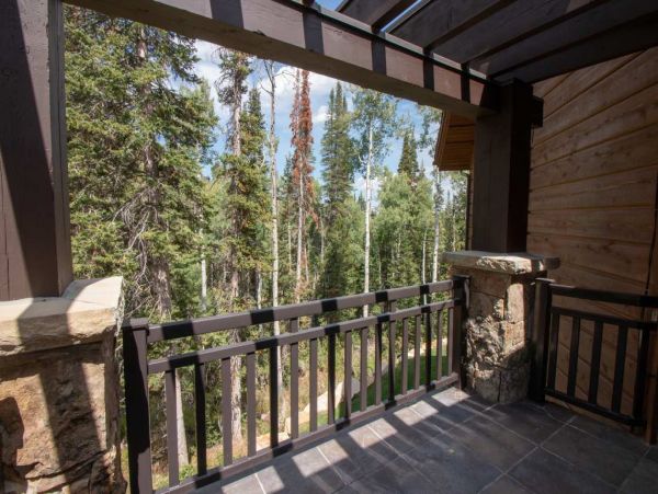 Elite Ski in Ski out Park City Rental with 6 Bedrooms