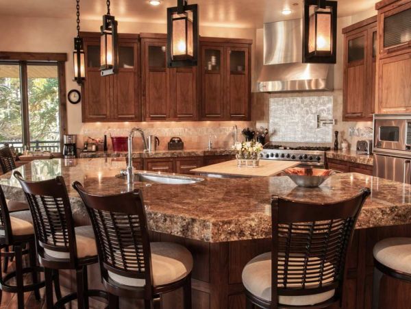 Elite Ski in Ski out Park City Rental with 6 Bedrooms