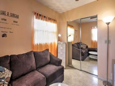 Sarasota 3 Bedroom Vacation Home with Caged Pool