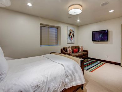 Excellent location in Deer Valley Excellent location in Deer Valley