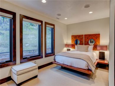 Excellent location in Deer Valley Excellent location in Deer Valley