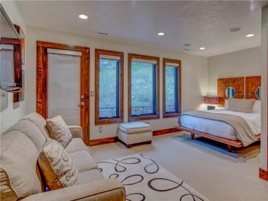 Excellent location in Deer Valley Excellent location in Deer Valley