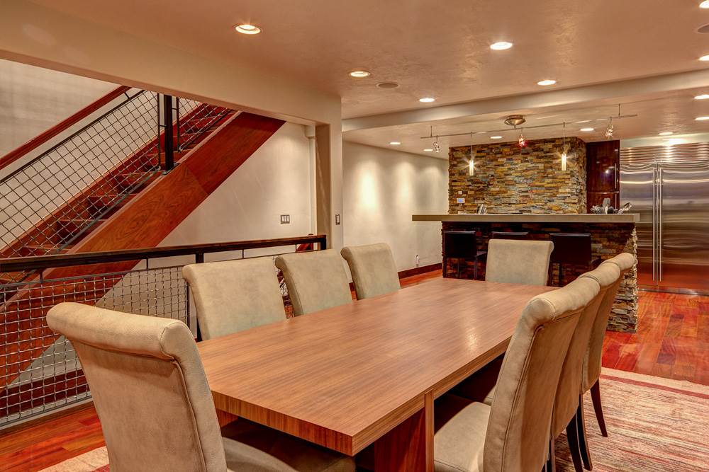 Five Bedroom Luxury Sits Between Deer Valley & Park City Five Bedroom Luxury Sits Between Deer Valley & Park City
