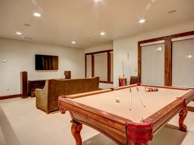 Five Bedroom Luxury Sits Between Deer Valley & Park City Five Bedroom Luxury Sits Between Deer Valley & Park City