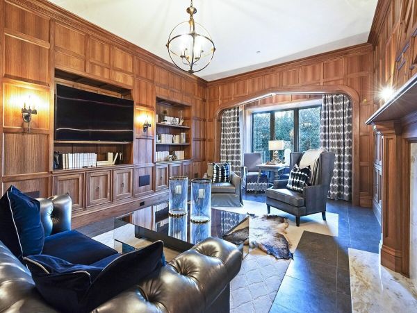 Luxury Mountain Retreat with Ski-In/Ski-Out Access in Park City