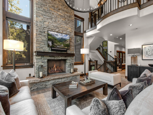 Experience Luxury Ski-In/Ski-Out Living in Deer Valley