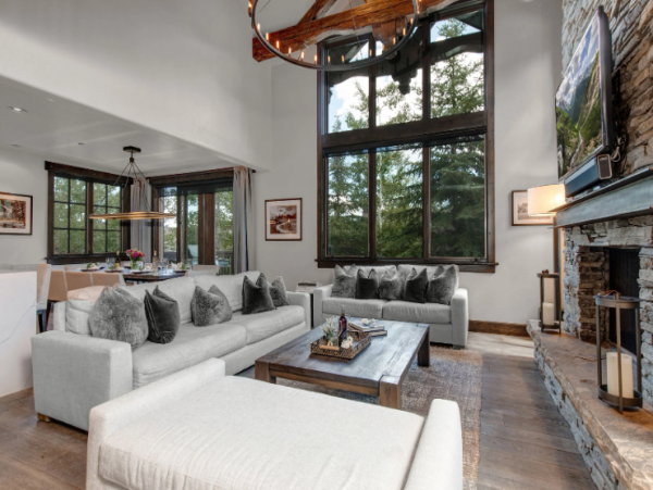 Experience Luxury Ski-In/Ski-Out Living in Deer Valley