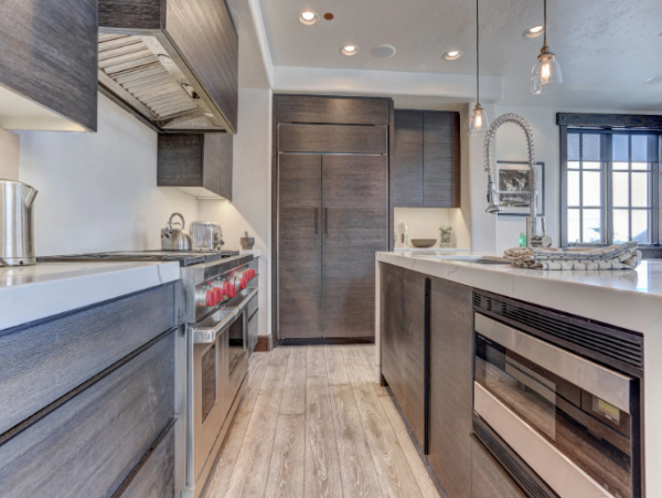Experience Luxury Ski-In/Ski-Out Living in Deer Valley