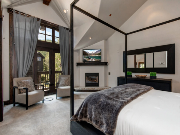 Experience Luxury Ski-In/Ski-Out Living in Deer Valley